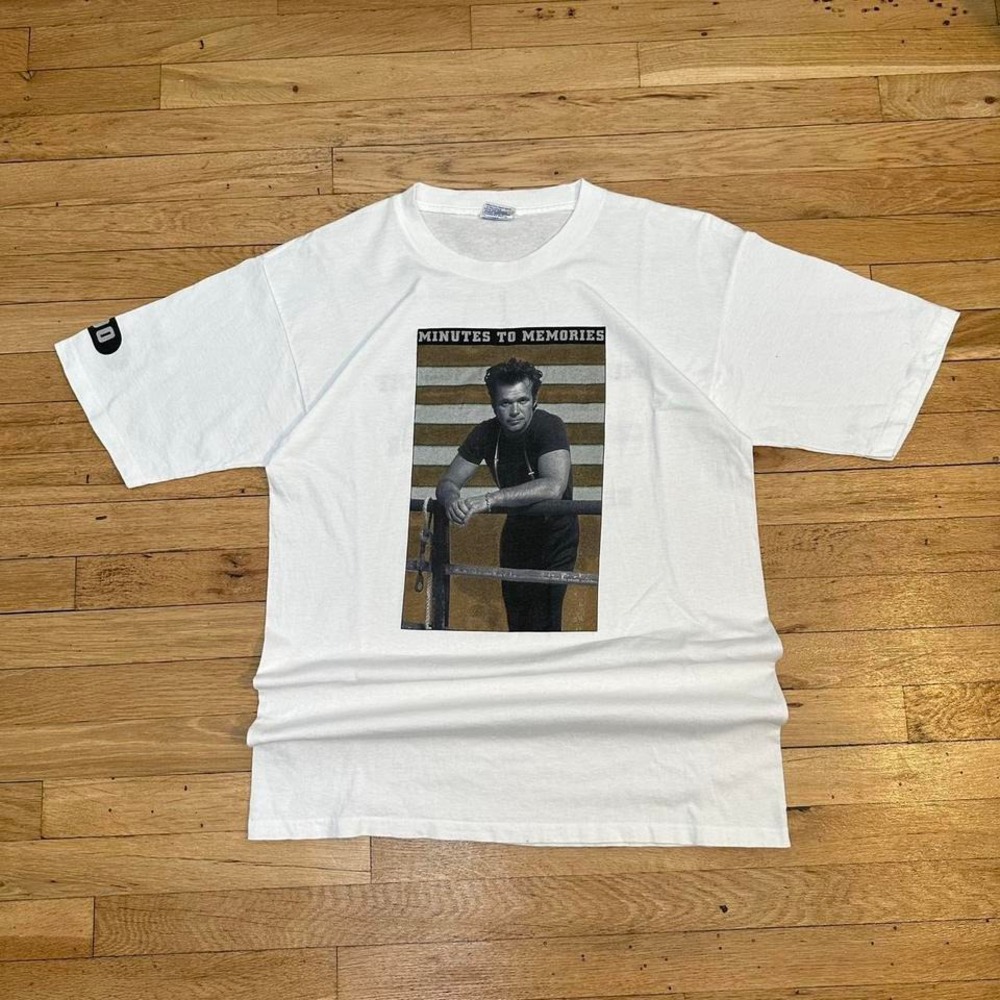 Vintage 90s Minutes to Memories Tee‎